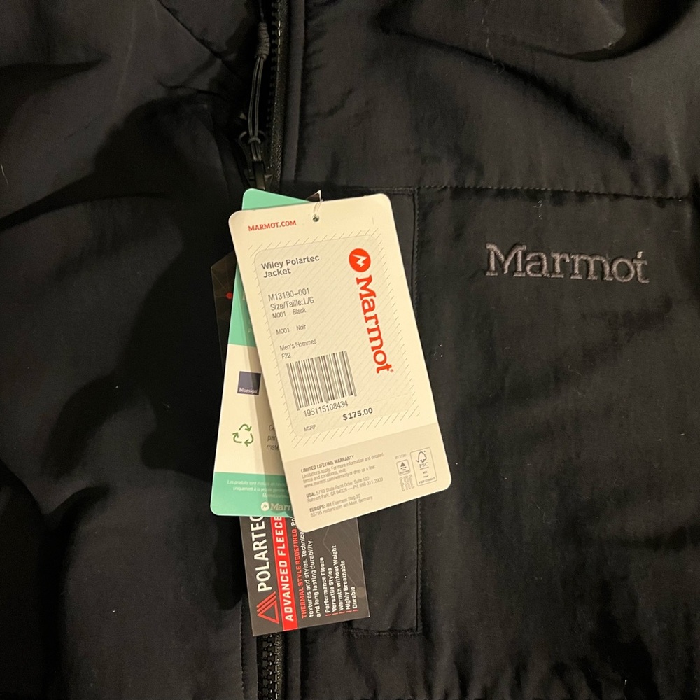 Marmot Wiley Fleece Jacket
Men’s Large
Black
Polartec Thermal Pro 300 fleece
EC - Picture 14 of 14